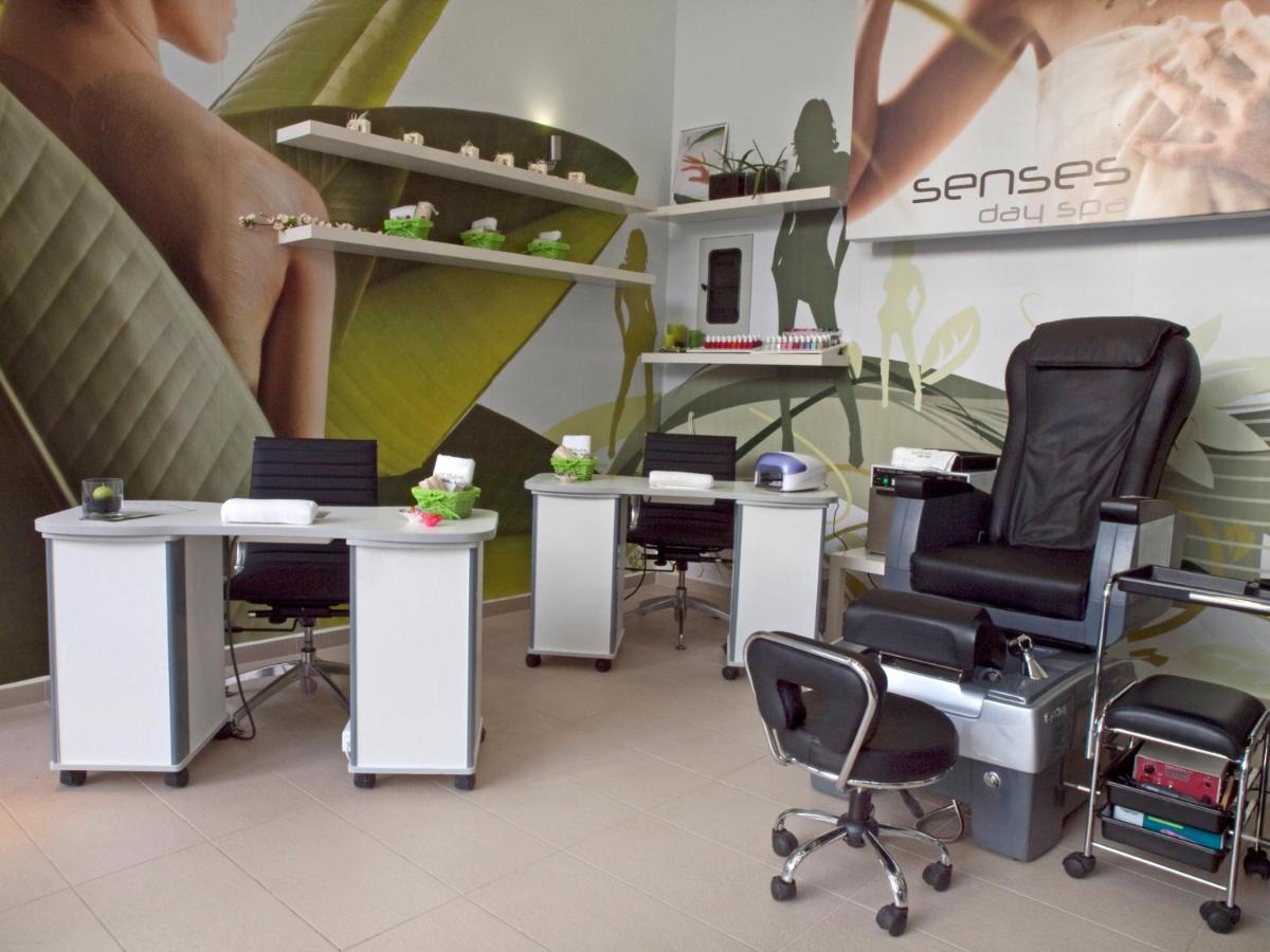Summertime Boutique Hotel & Spa ปลาเตเนียส ภายนอก รูปภาพ