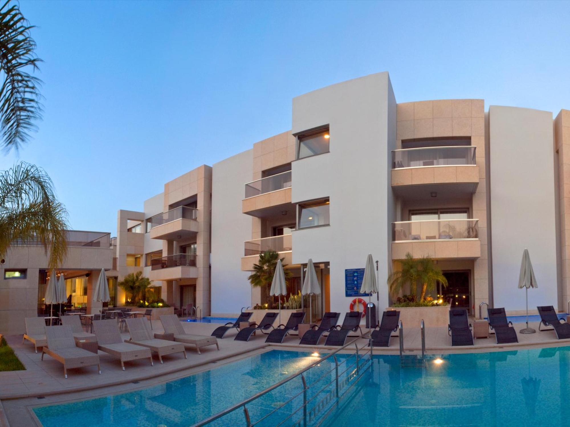 Summertime Boutique Hotel & Spa ปลาเตเนียส ภายนอก รูปภาพ
